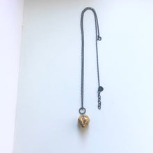 Afbeelding in Gallery-weergave laden, Gouden Stokroos Collier