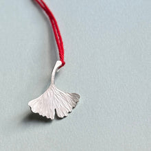 Afbeelding in Gallery-weergave laden, Hanger Ginkgo
