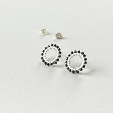 Afbeelding in Gallery-weergave laden, Oorsieraden Cirkel
